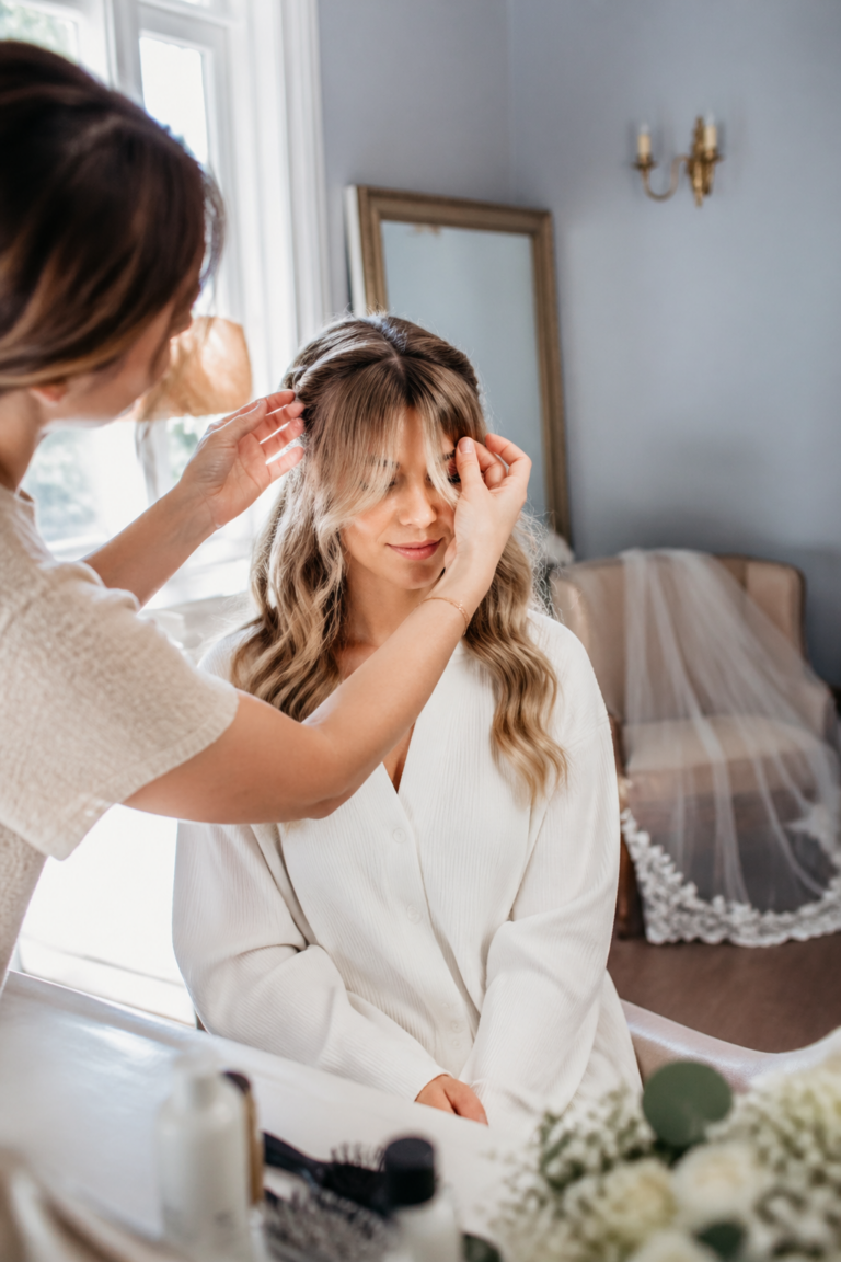 25 Wavy Bang Styles for Weddings